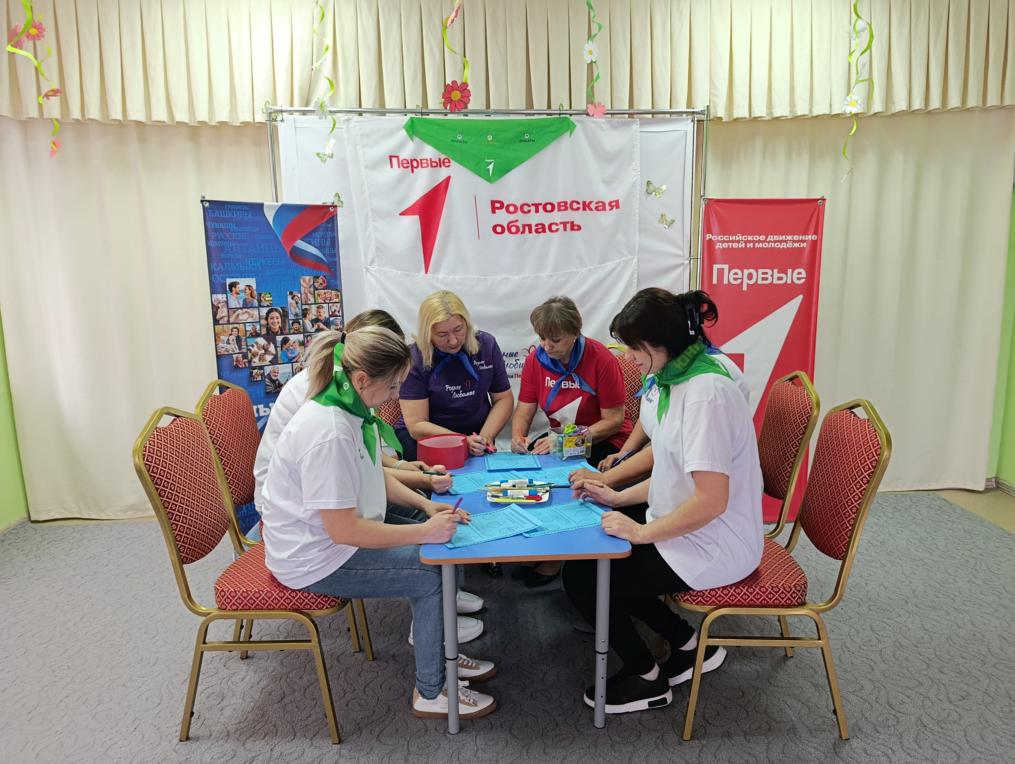 Семейное творчество и экология: акция «День леса и День воды» в сообществе «Родные-Любимые»